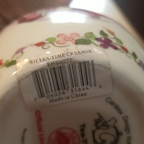 Tea Time Paul Cardew Design Red Hat Society Porcelain Sugar w/Lid & Creamer Set - Picture 10 of 15